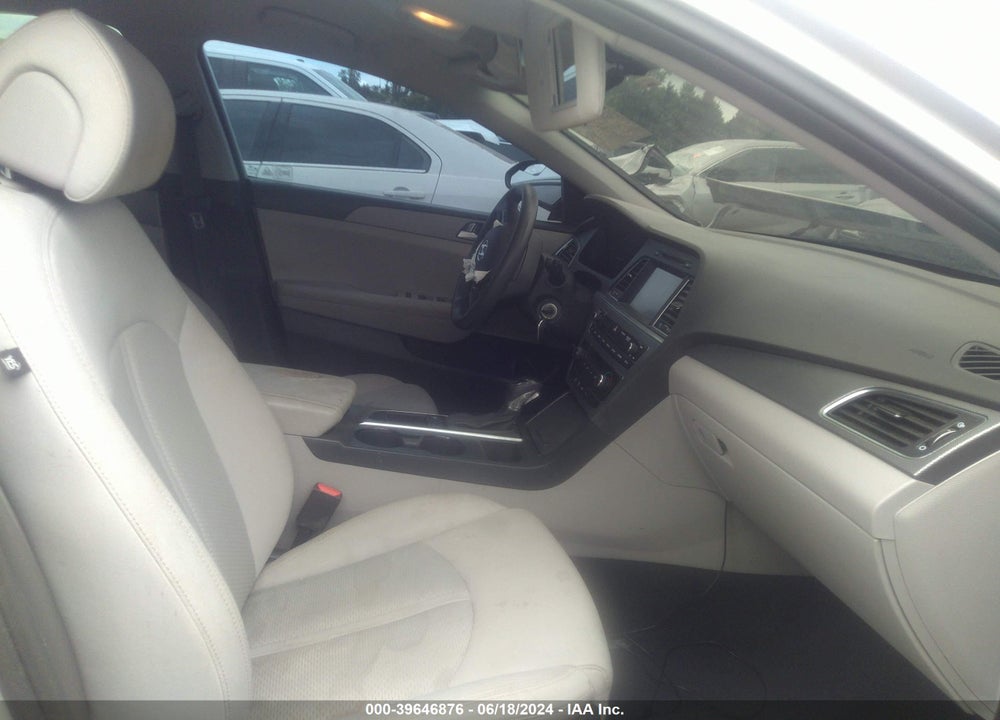 2016 HYUNDAI SONATA SE VIN: 5NPE24AF1GH265078