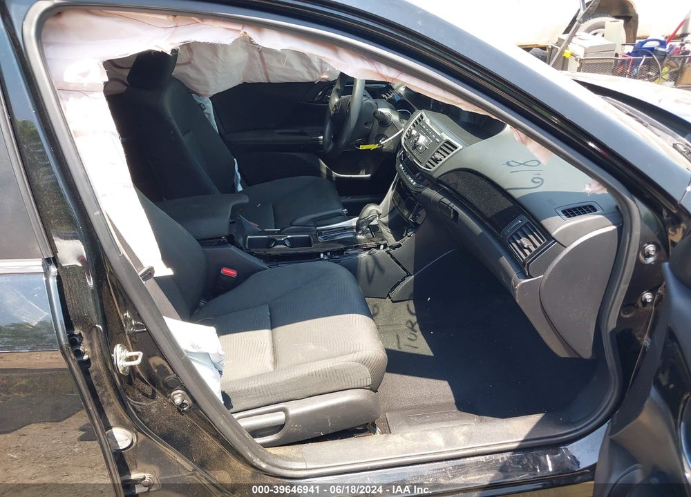 2017 HONDA ACCORD LX VIN: 1HGCR2F36HA156017