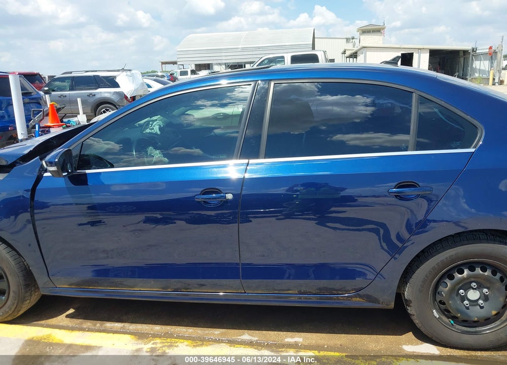2014 VOLKSWAGEN JETTA 1.8T SE VIN: 3VWD17AJ5EM421437