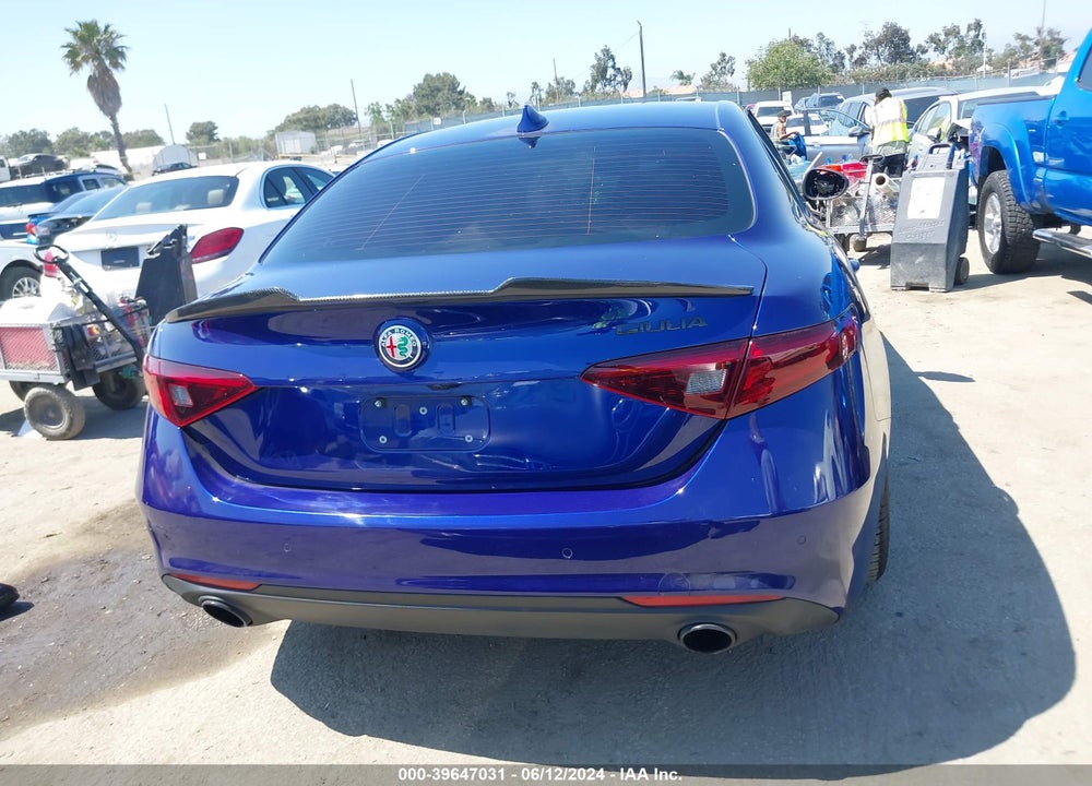 2020 ALFA ROMEO GIULIA RWD VIN: ZARFAMAN2L7638194