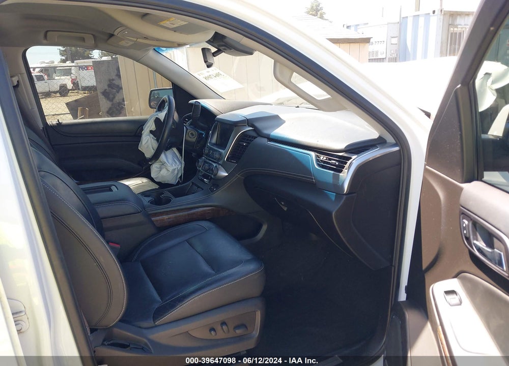 2017 CHEVROLET TAHOE LT VIN: 1GNSKBKC8HR122531