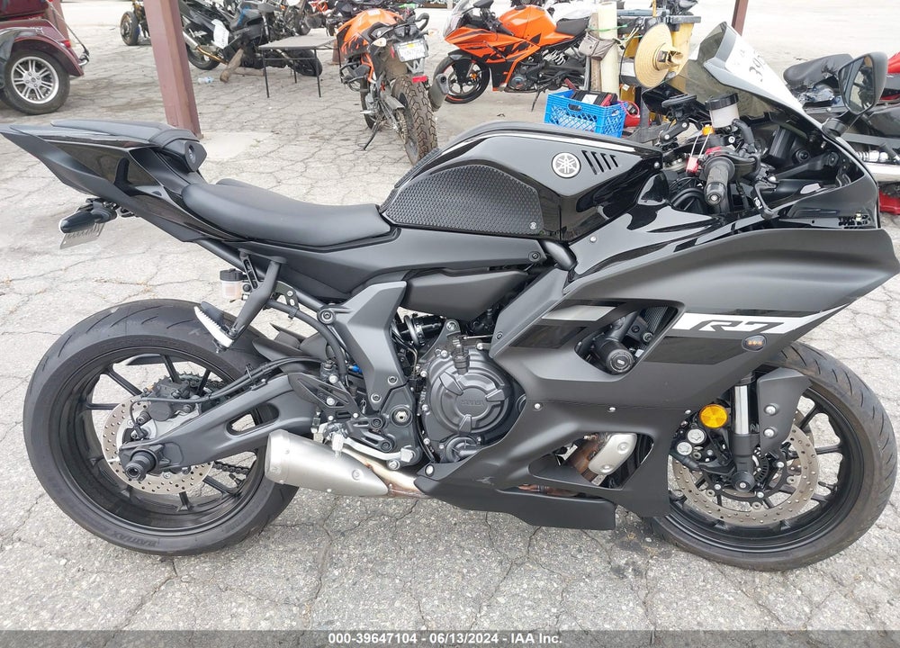 2024 YAMAHA YZFR7 VIN: JYARM38Y2RA002441