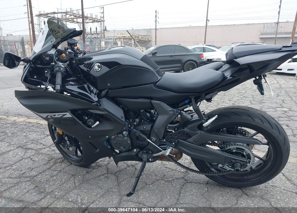 2024 YAMAHA YZFR7 VIN: JYARM38Y2RA002441