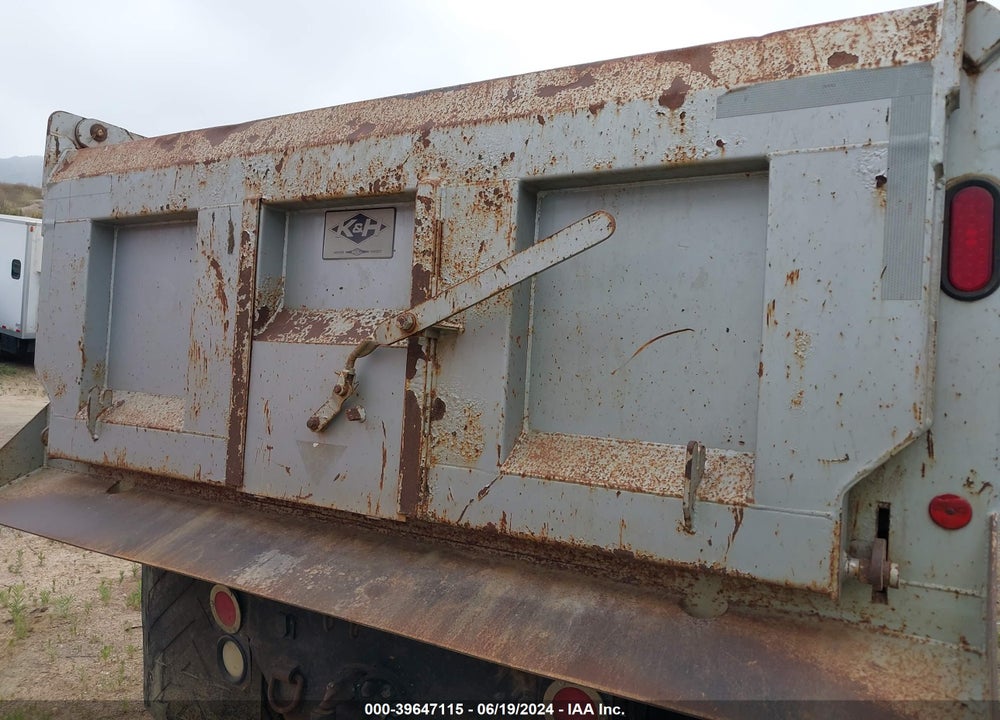 2010 FREIGHTLINER M2 106 MEDIUM DUTY VIN: 1FVACWDT4ADAT1420