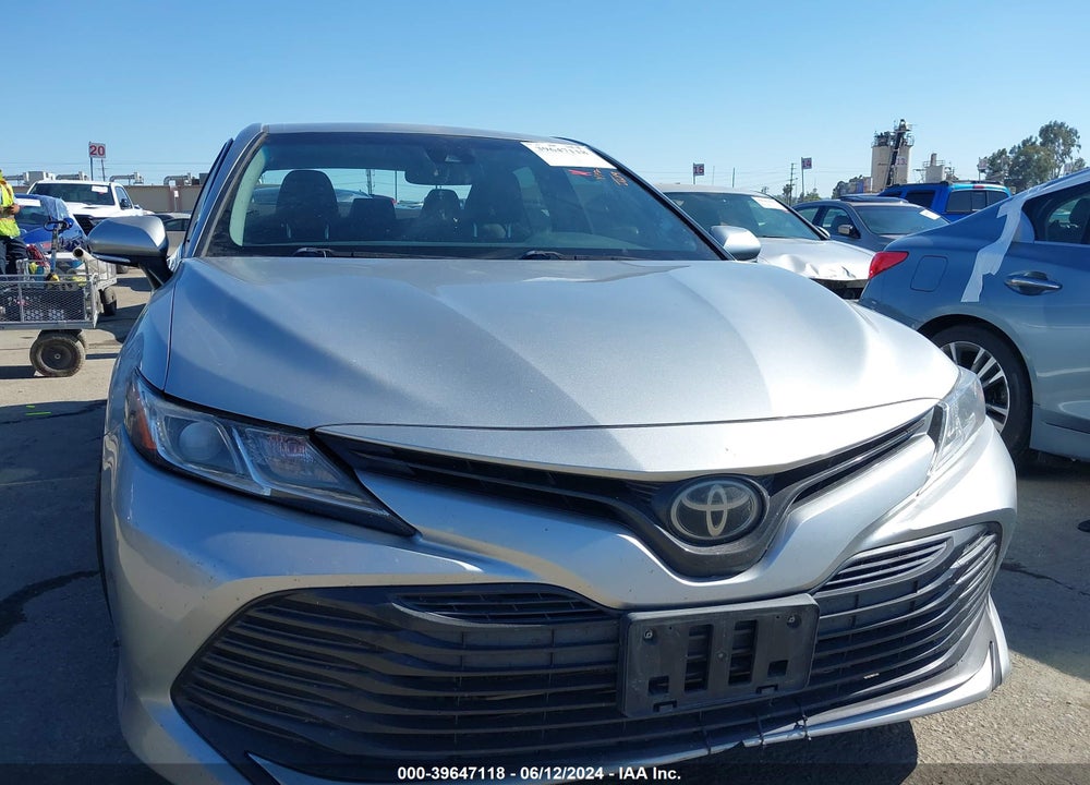 2018 TOYOTA CAMRY LE VIN: JTNB11HK3J3046452