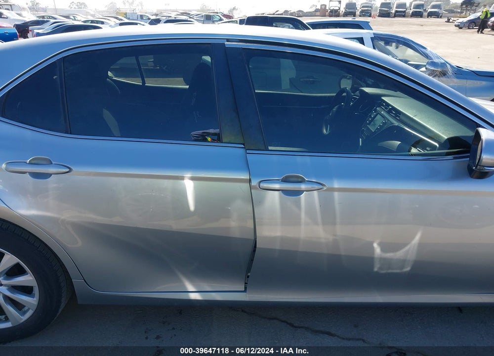 2018 TOYOTA CAMRY LE VIN: JTNB11HK3J3046452