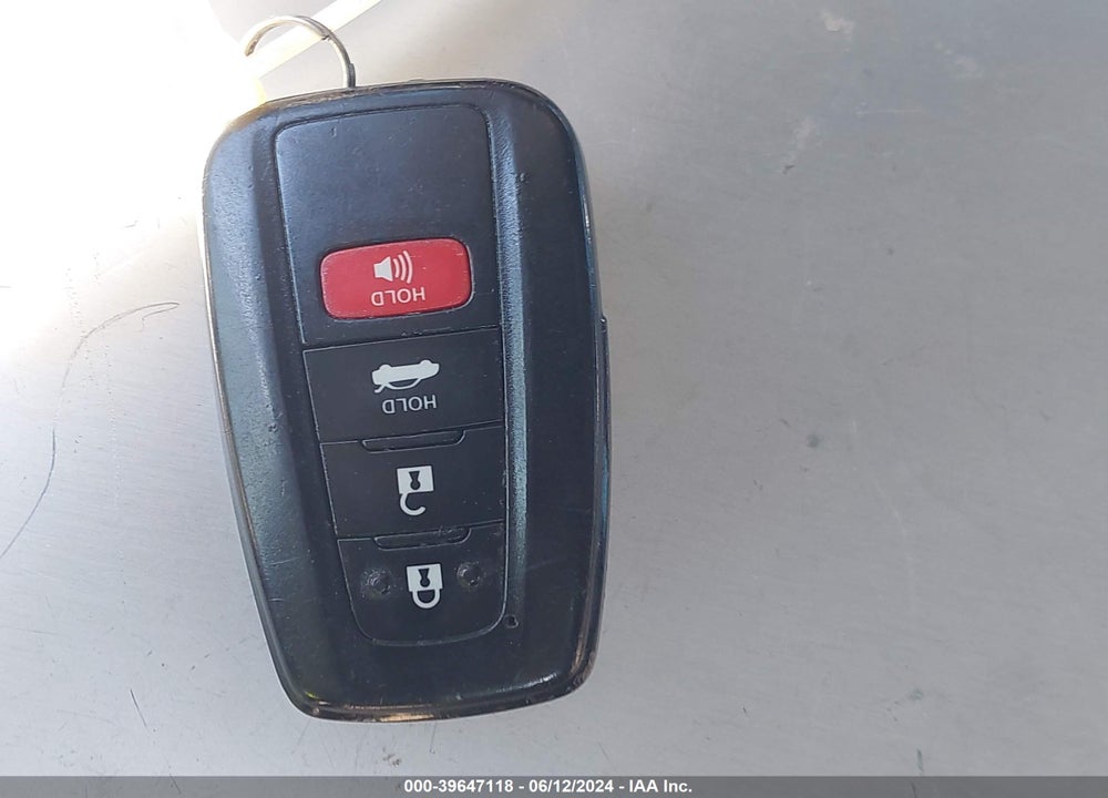 2018 TOYOTA CAMRY LE VIN: JTNB11HK3J3046452