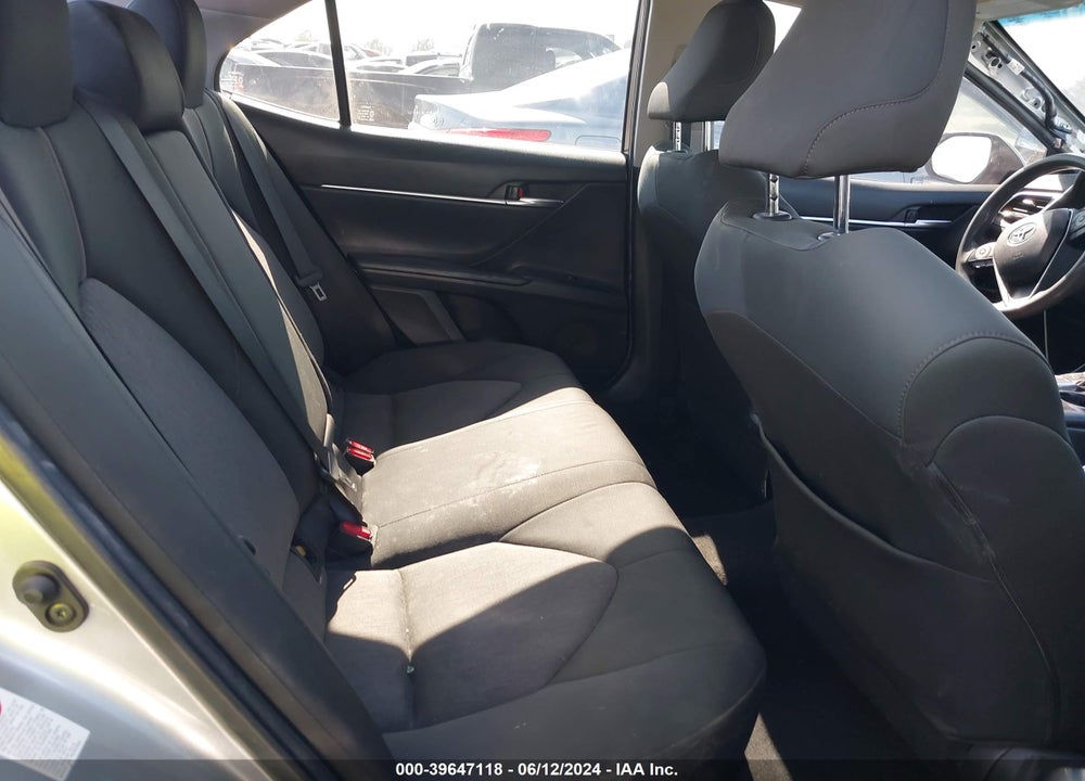 2018 TOYOTA CAMRY LE VIN: JTNB11HK3J3046452