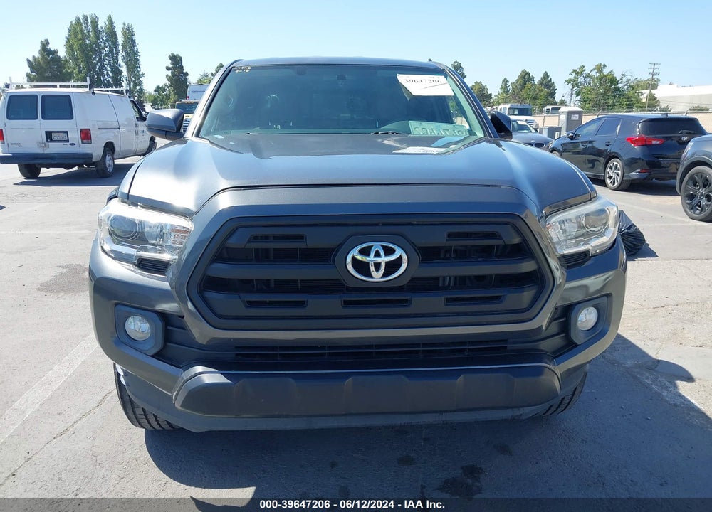 2017 TOYOTA TACOMA SR5 VIN: 5TFRX5GNXHX075521