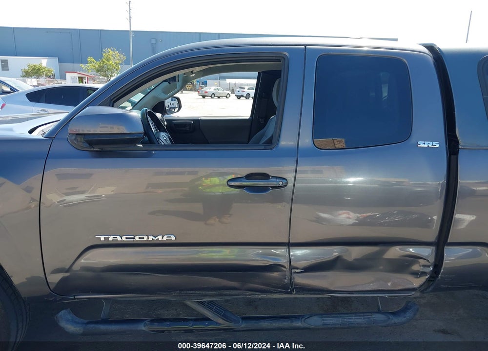 2017 TOYOTA TACOMA SR5 VIN: 5TFRX5GNXHX075521