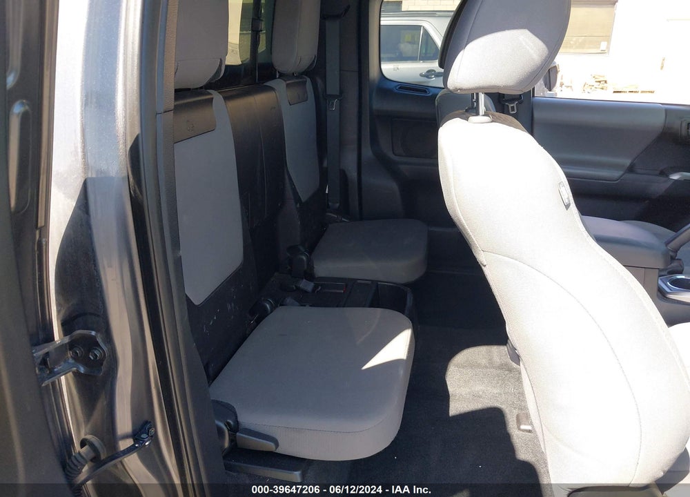 2017 TOYOTA TACOMA SR5 VIN: 5TFRX5GNXHX075521