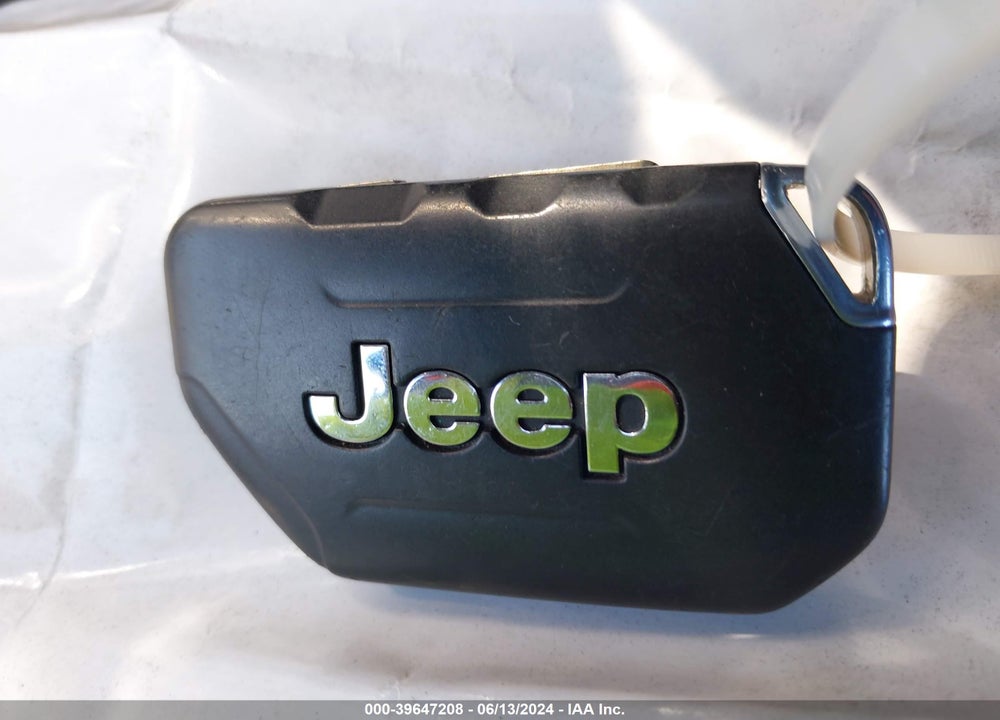 2020 JEEP WRANGLER UNLIMITED SPORT S 4X4 VIN: 1C4HJXDG7LW261515