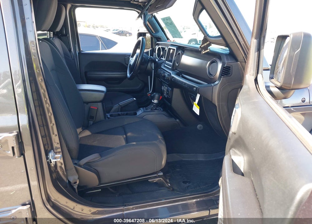2020 JEEP WRANGLER UNLIMITED SPORT S 4X4 VIN: 1C4HJXDG7LW261515