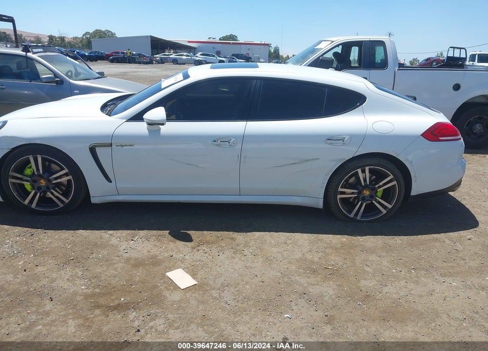 2016 PORSCHE PANAMERA E-HYBRID S VIN: WP0AD2A79GL040831