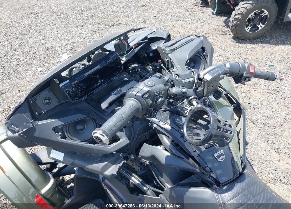 2021 CAN-AM SPYDER ROADSTER VIN: 2BXNBDD26MV000168
