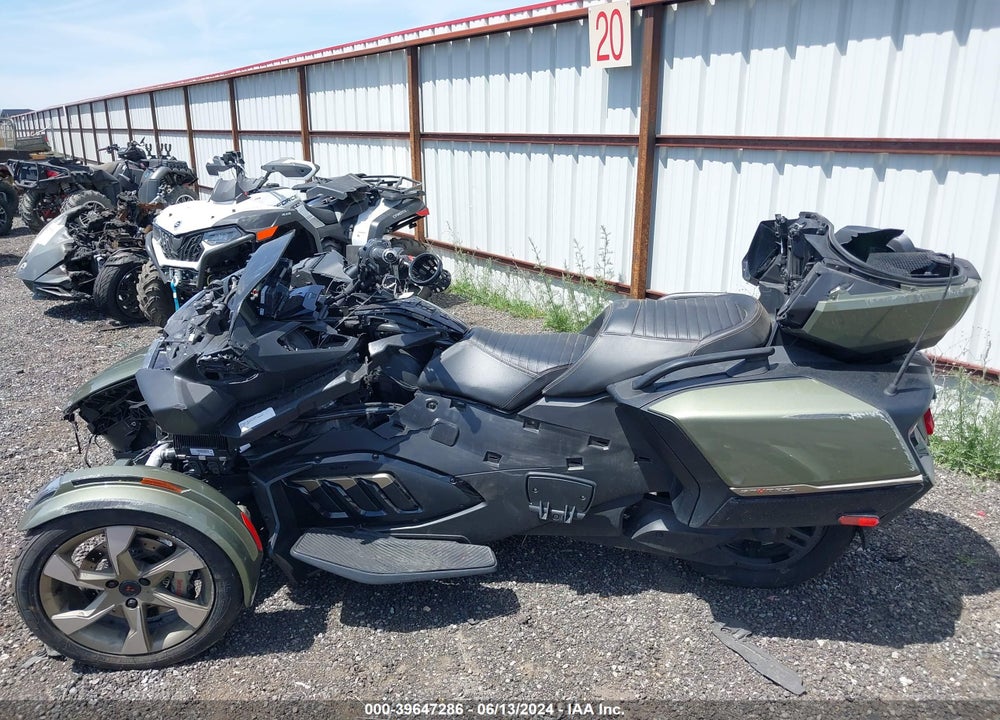 2021 CAN-AM SPYDER ROADSTER VIN: 2BXNBDD26MV000168