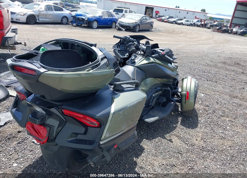 2021 CAN-AM SPYDER ROADSTER VIN: 2BXNBDD26MV000168