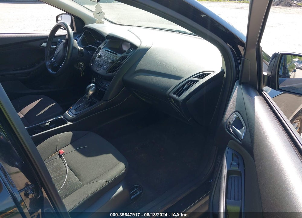 2016 FORD FOCUS SE VIN: 1FADP3F25GL278916