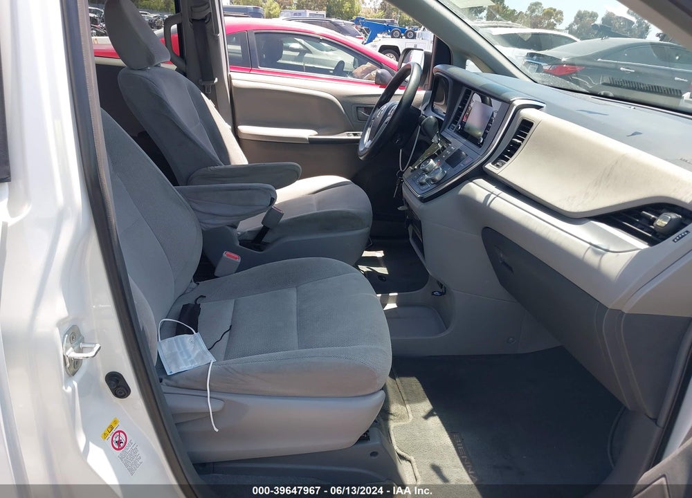 2019 TOYOTA SIENNA L 7 PASSENGER VIN: 5TDZZ3DC0KS971972