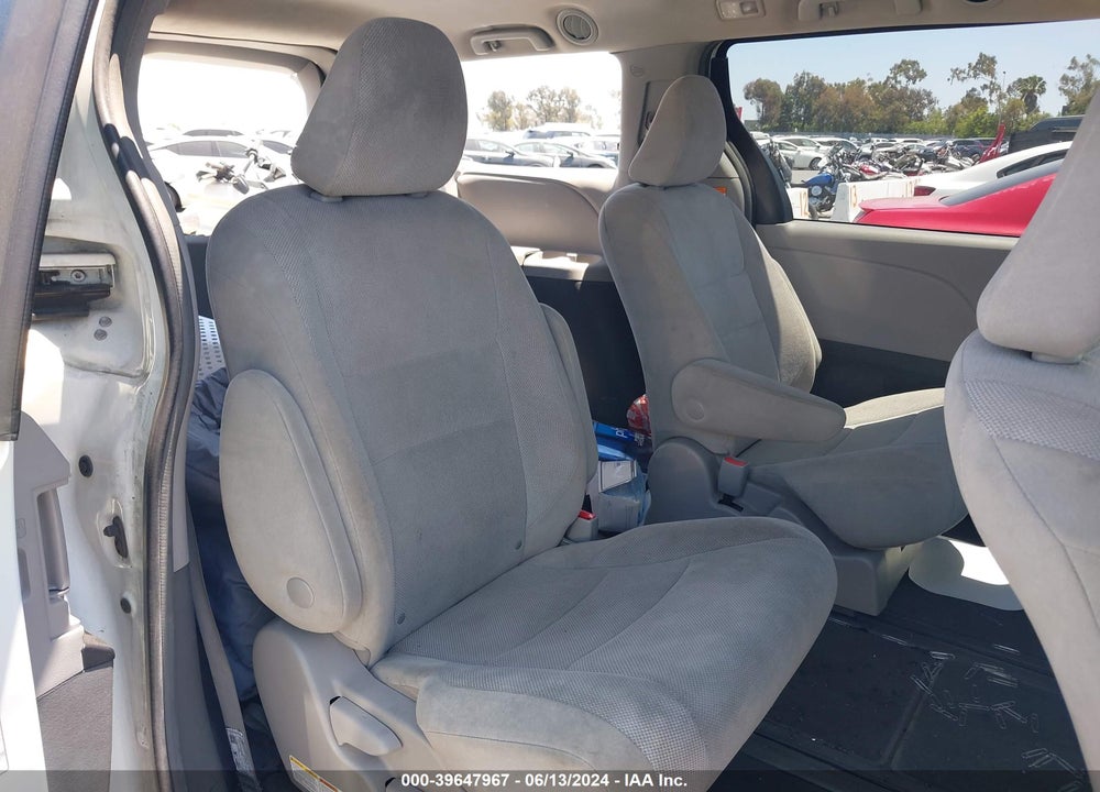 2019 TOYOTA SIENNA L 7 PASSENGER VIN: 5TDZZ3DC0KS971972