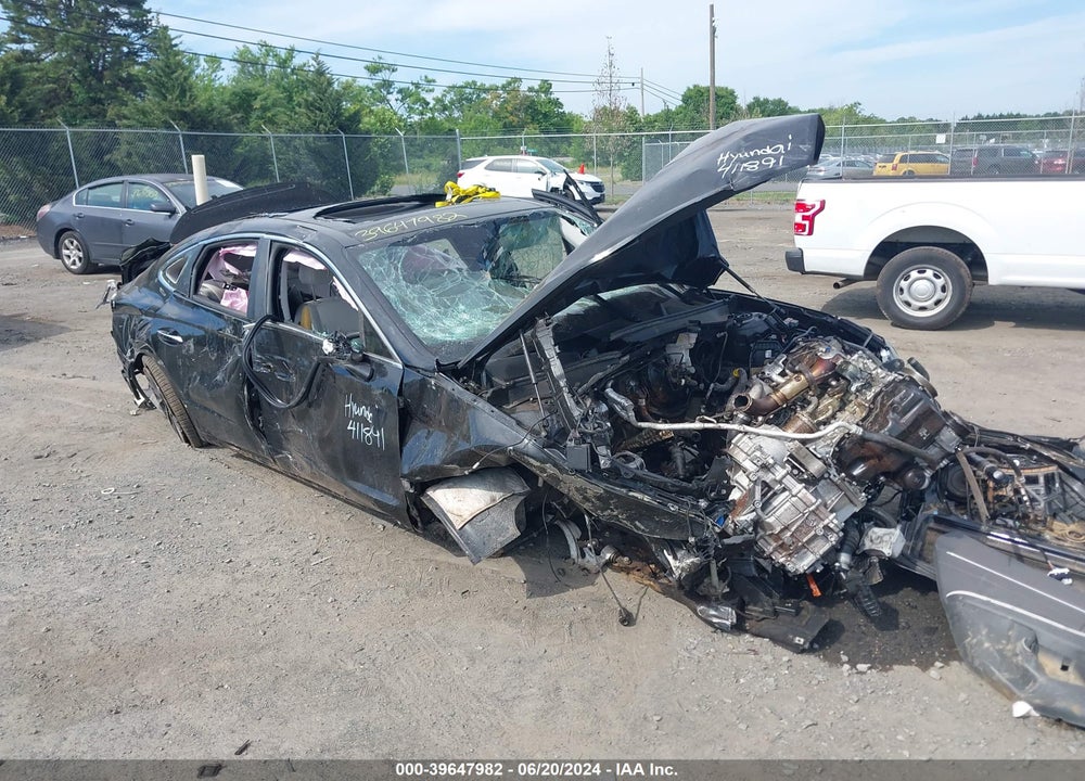 2022 HYUNDAI SONATA LIMITED VIN: KMHL34J29NA230306