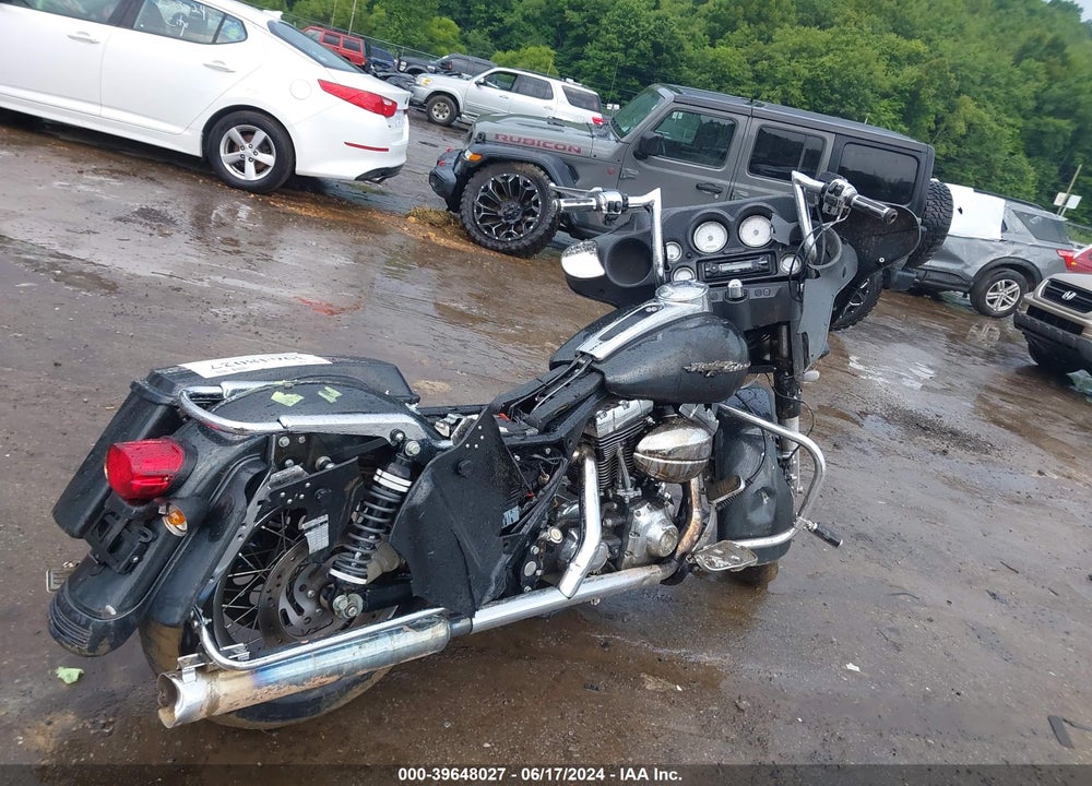 2006 HARLEY-DAVIDSON FLHXI VIN: 1HD1KBW1X6Y657164