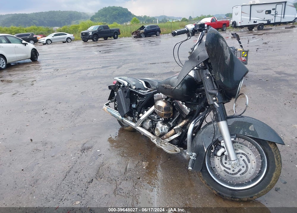 2006 HARLEY-DAVIDSON FLHXI VIN: 1HD1KBW1X6Y657164