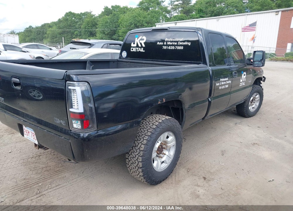 2007 GMC SIERRA 2500HD CLASSIC SLE1 VIN: 1GTHK29D27E145617