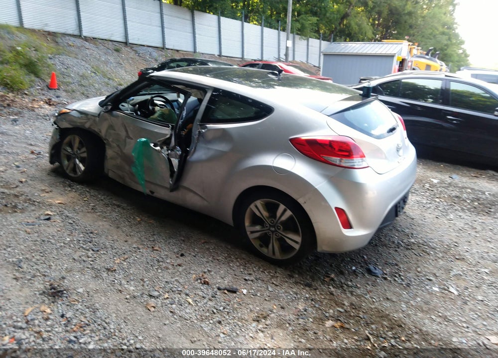 2017 HYUNDAI VELOSTER VALUE EDITION VIN: KMHTC6AD5HU324263