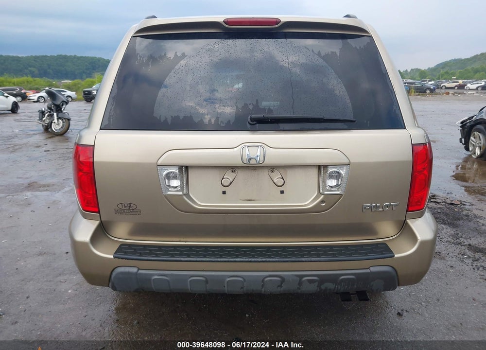 2005 HONDA PILOT EX-L VIN: 5FNYF18575B015448