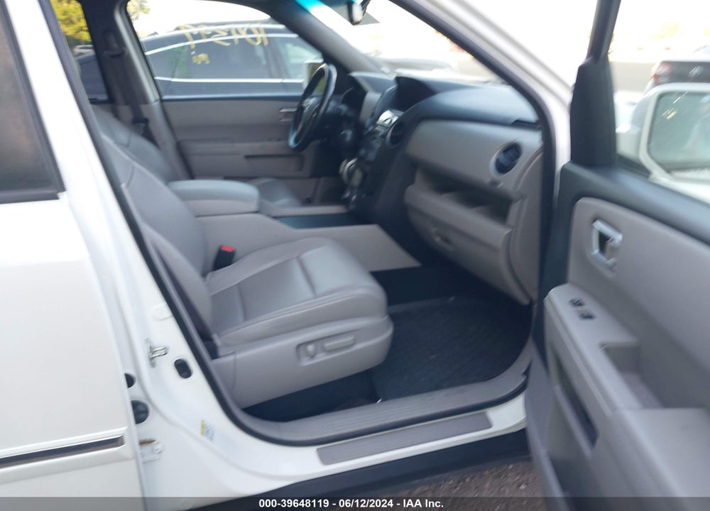 2014 HONDA PILOT TOURING VIN: 5FNYF4H9XEB003170