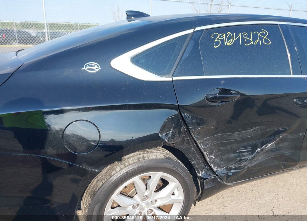 2017 CHEVROLET IMPALA 1LT VIN: 1G1105SA7HU162941