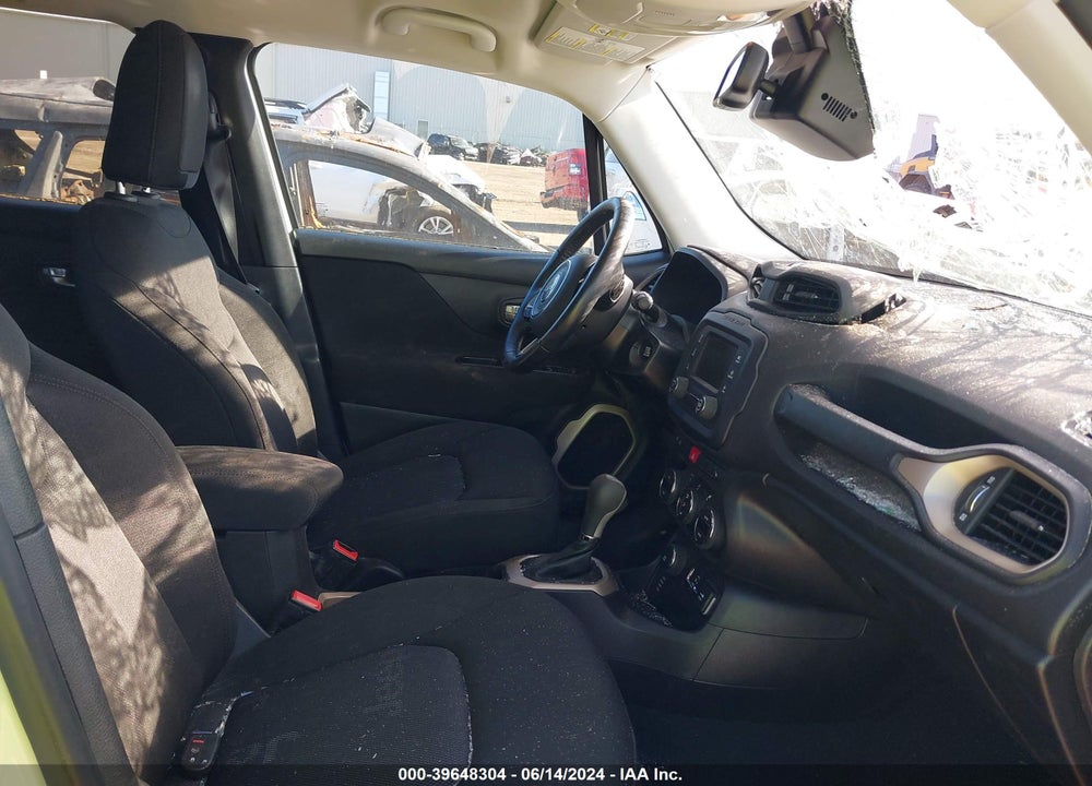 2017 JEEP RENEGADE LATITUDE 4X4 VIN: ZACCJBBB8HPE63580