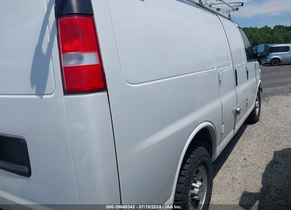 2020 CHEVROLET EXPRESS CARGO RWD 3500 REGULAR WHEELBASE WT VIN: 1GCZGGFG6L1172127