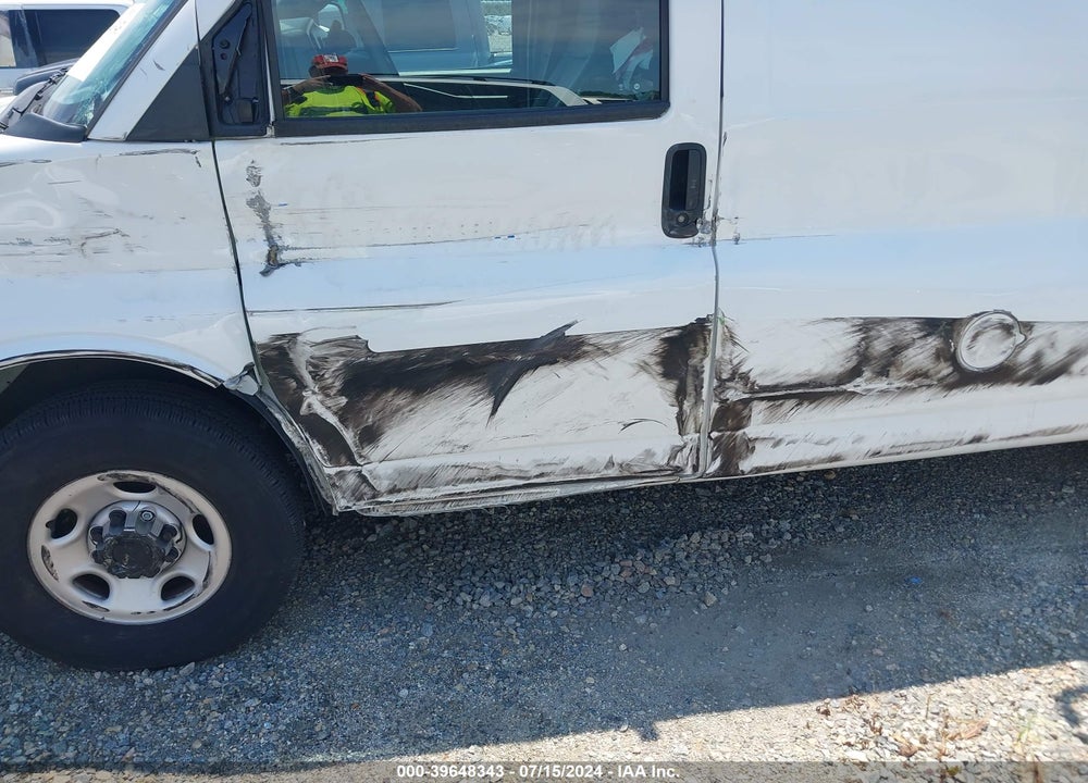 2020 CHEVROLET EXPRESS CARGO RWD 3500 REGULAR WHEELBASE WT VIN: 1GCZGGFG6L1172127