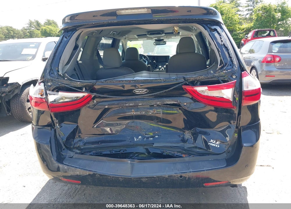 2015 TOYOTA SIENNA XLE 7 PASSENGER VIN: 5TDDK3DC5FS105141