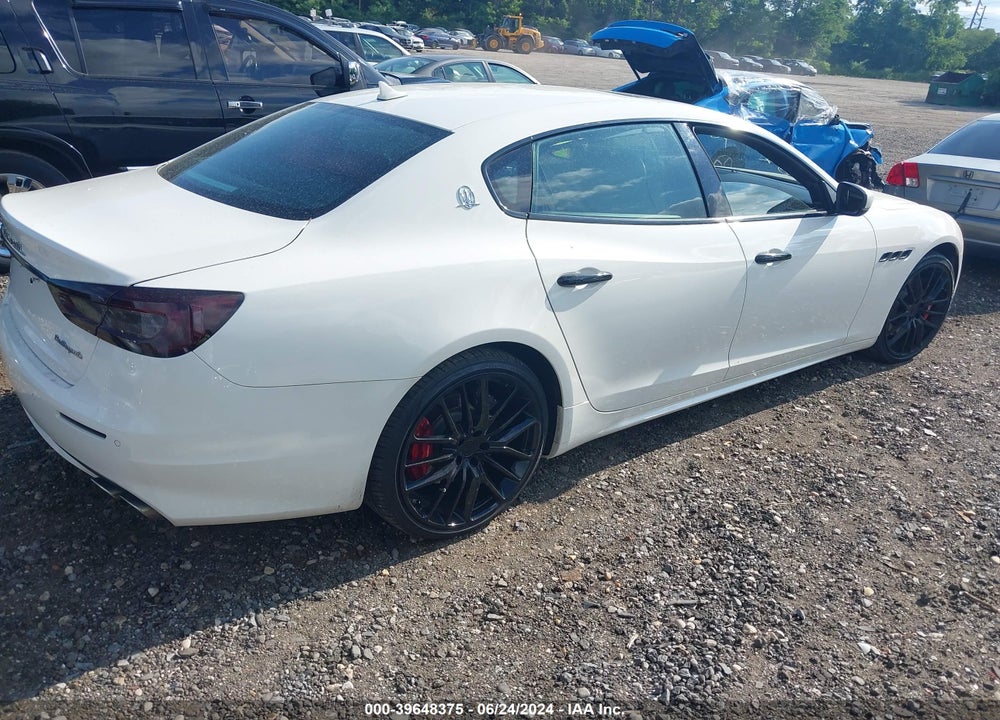 2017 MASERATI QUATTROPORTE S GRANLUSSO VIN: ZAM56RPL6H1226635