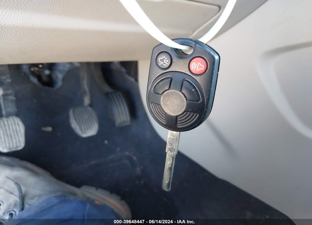2014 FORD FOCUS SE VIN: 1FADP3K23EL134123