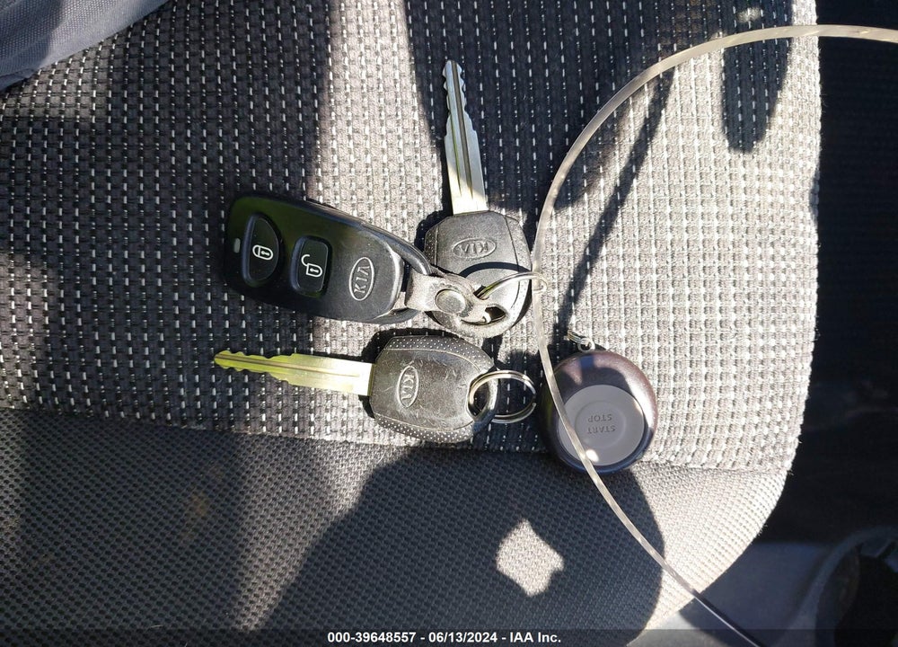2008 KIA SPORTAGE LX V6 VIN: KNDJE723887529902