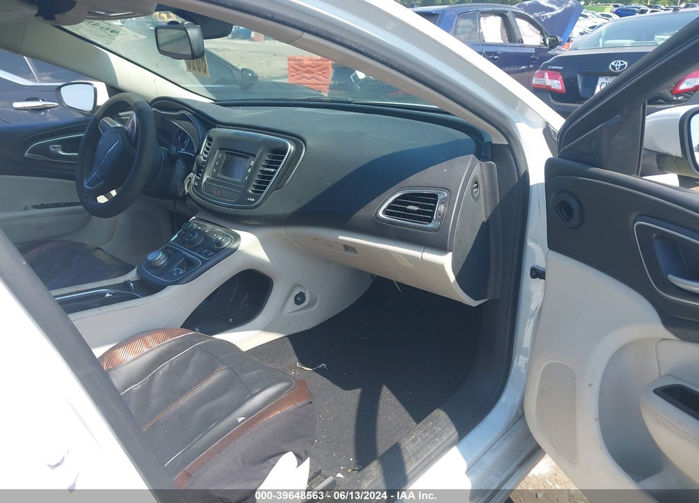 2015 CHRYSLER 200 LIMITED VIN: 1C3CCCAB8FN657733