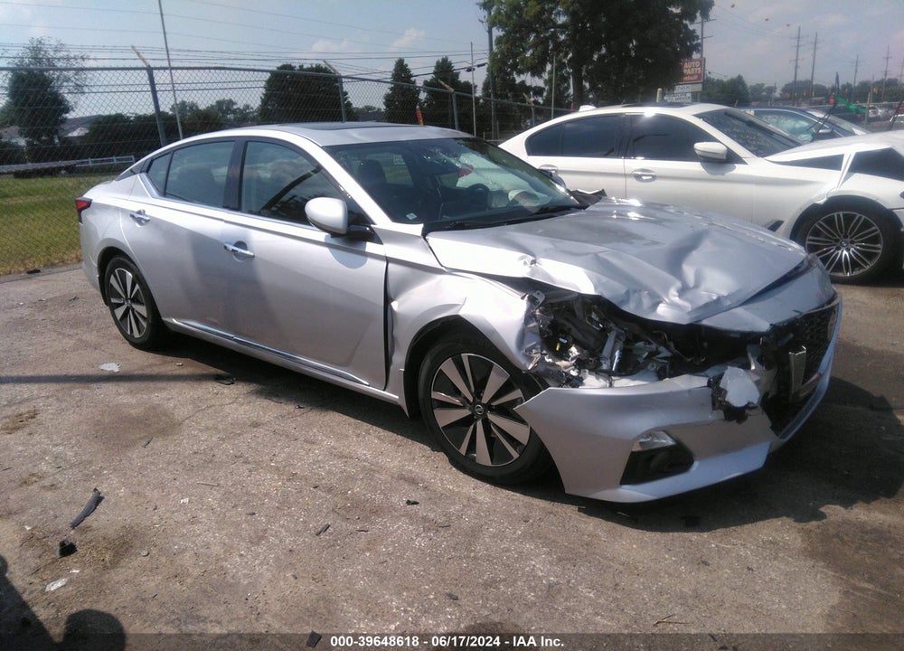 2020 NISSAN ALTIMA SV FWD VIN: 1N4BL4DV8LC147706