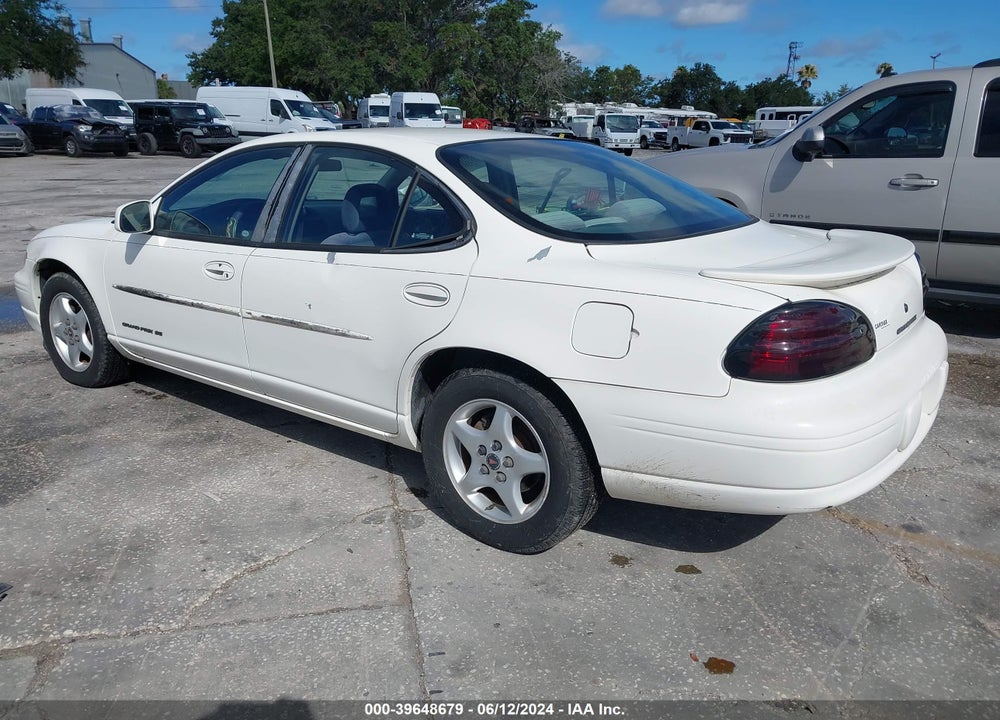 2002 PONTIAC GRAND PRIX VIN: 1G2WK52J62F140632