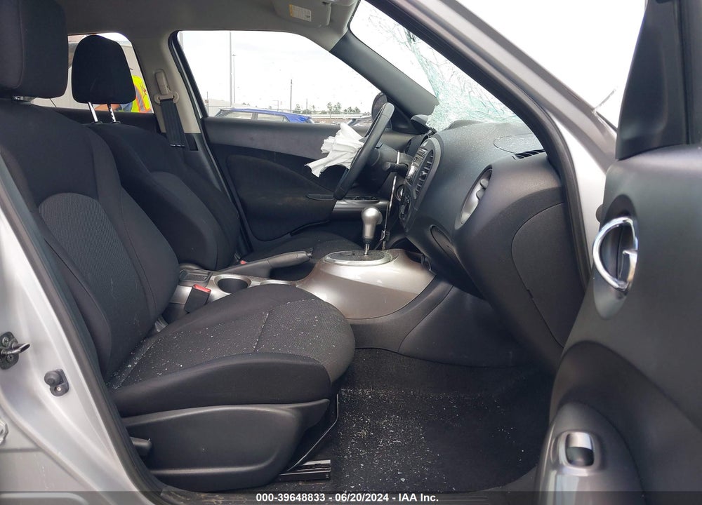 2011 NISSAN JUKE S VIN: JN8AF5MV6BT024816