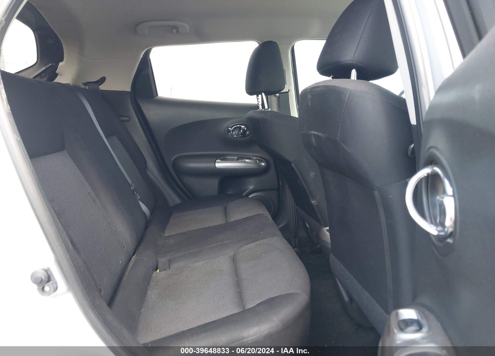 2011 NISSAN JUKE S VIN: JN8AF5MV6BT024816