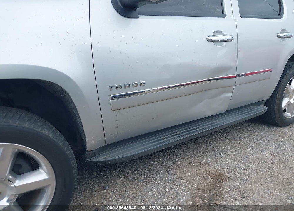 2010 CHEVROLET TAHOE VIN: 1GNUCCE09AR173877