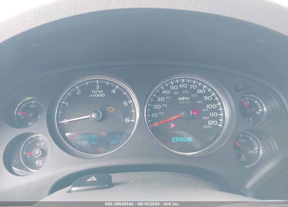 2010 CHEVROLET TAHOE VIN: 1GNUCCE09AR173877