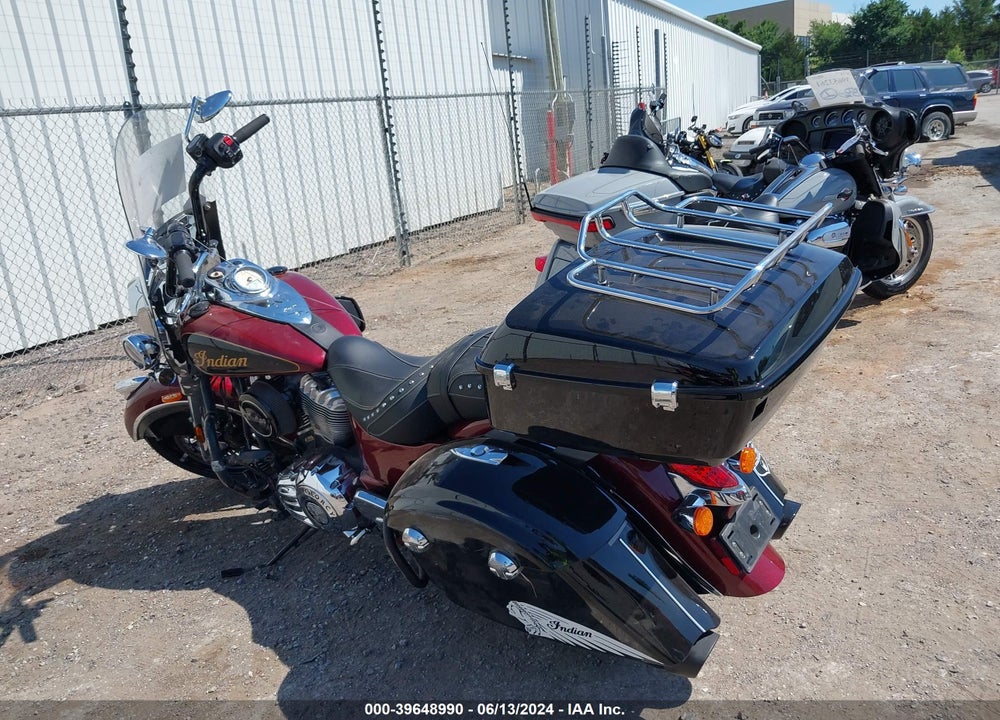 2017 INDIAN MOTORCYCLE CO. CHIEF CLASSIC VIN: 56KCCCAAXH3356361