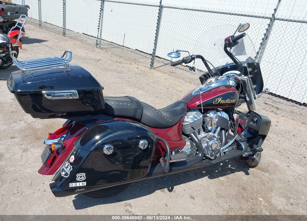 2017 INDIAN MOTORCYCLE CO. CHIEF CLASSIC VIN: 56KCCCAAXH3356361