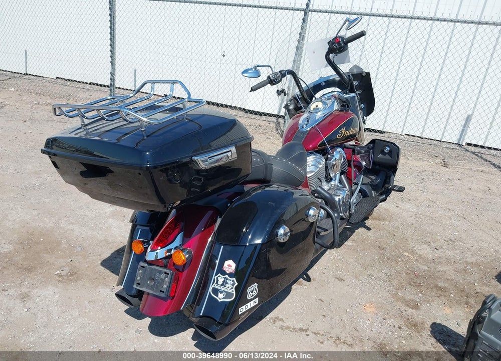 2017 INDIAN MOTORCYCLE CO. CHIEF CLASSIC VIN: 56KCCCAAXH3356361