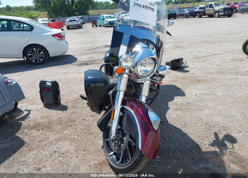 2017 INDIAN MOTORCYCLE CO. CHIEF CLASSIC VIN: 56KCCCAAXH3356361
